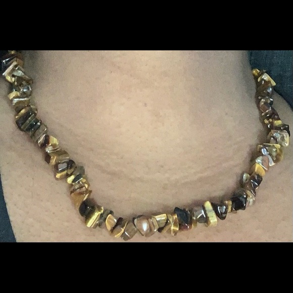 Silver screw in necklace, the other necklace fits over your head. Pre-owned - Picture 6 of 6